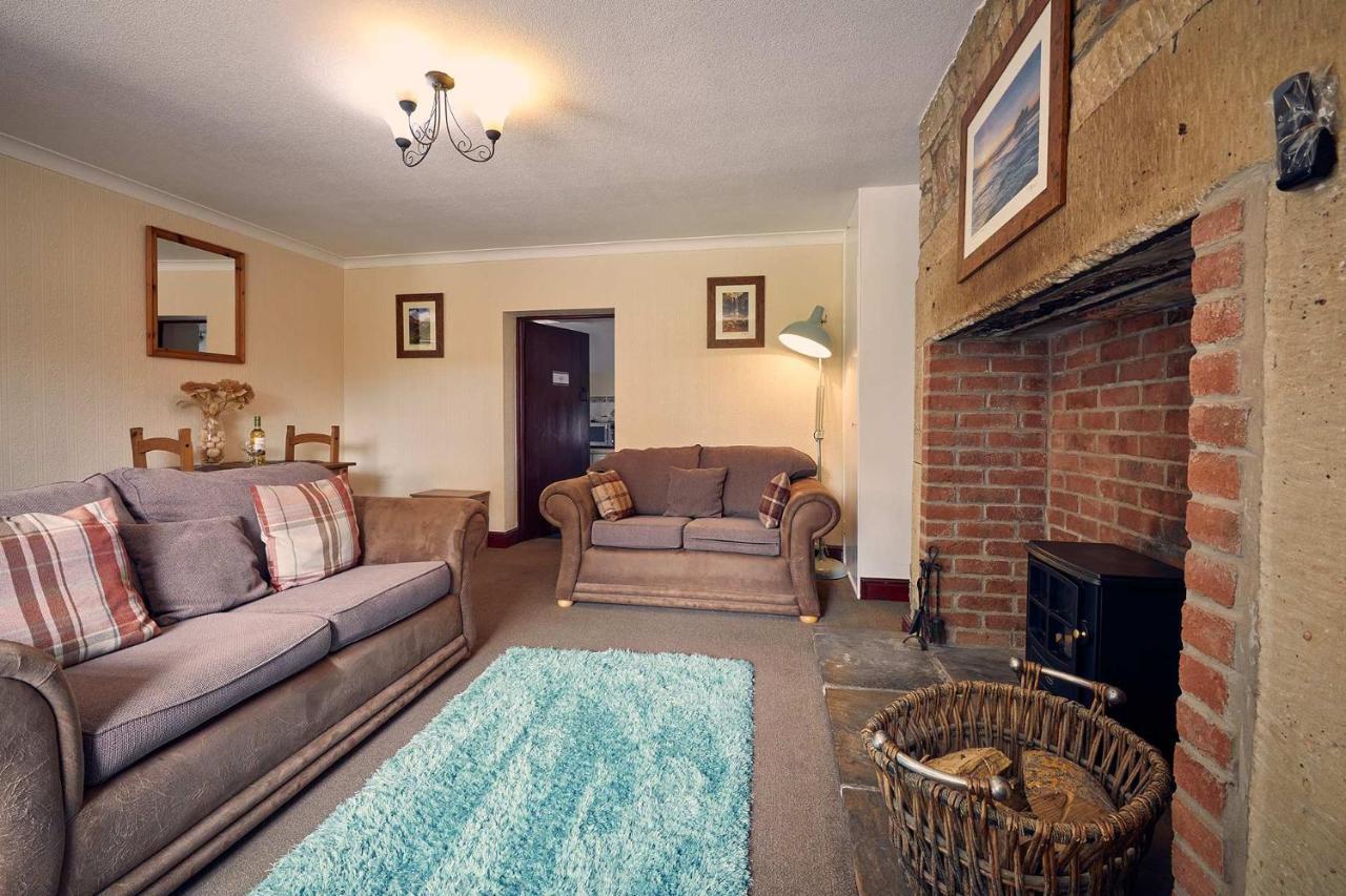 Host & Stay - Rose Cottage Bamburgh Exterior photo